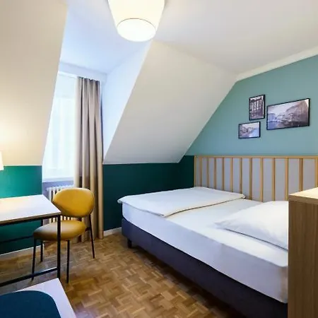 Hotel Limmathof 2*